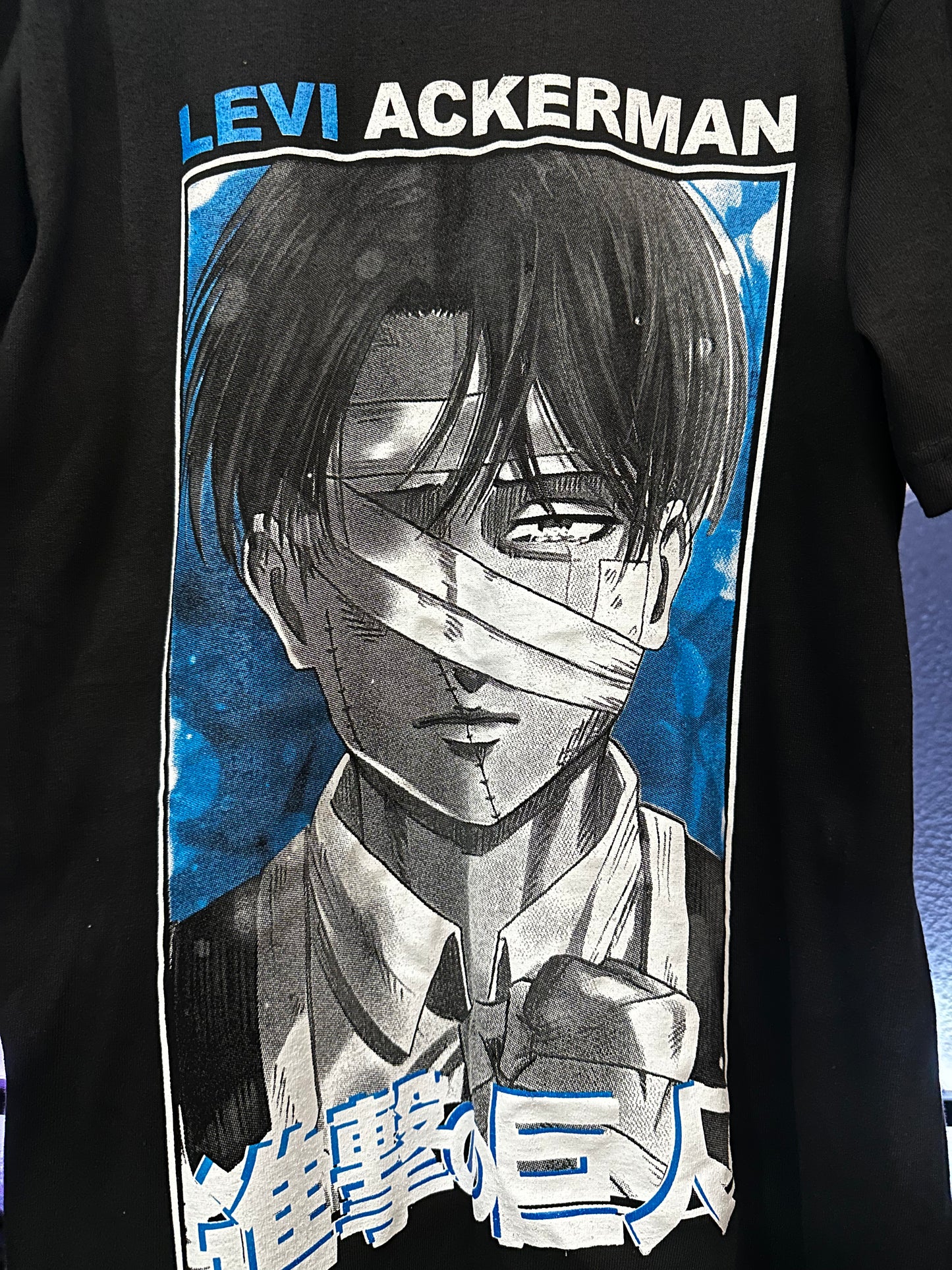 Playera Levi Ackerman Shingeki No kioyin